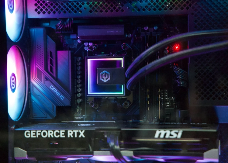 CyberPowerPC Gamer Supreme: Güçlü Oyun Performansı