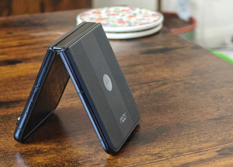 Motorola Razr 60 Serisi: Perplexity ile Yapay Zeka Desteği