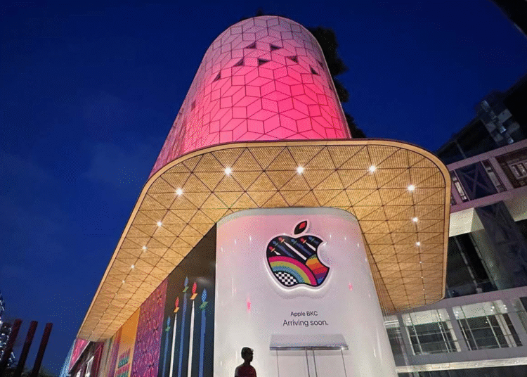 Apple’ın Hindistan ve BAE’de Mağaza Açma Planları