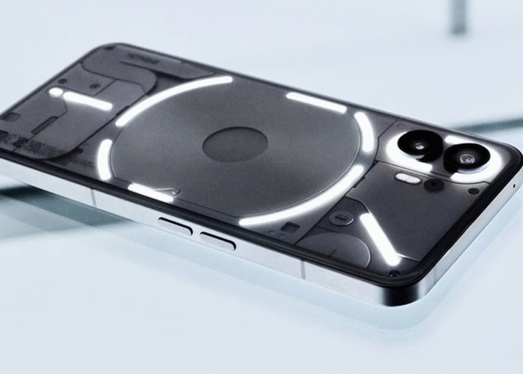 Nothing Telefon 3: Asi Bireylere Özel Kural Kıran Telefon